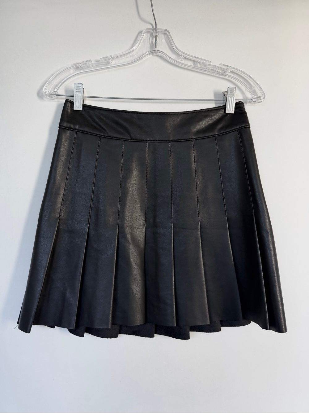 Abercrombie & Fitch black pleated a-line faux leather mini skirt